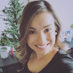 Meet your Posher, Nora